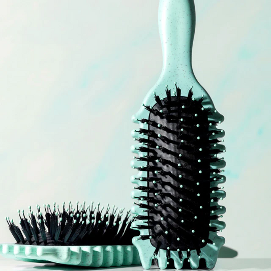 Lum™ Curl Defining Brush